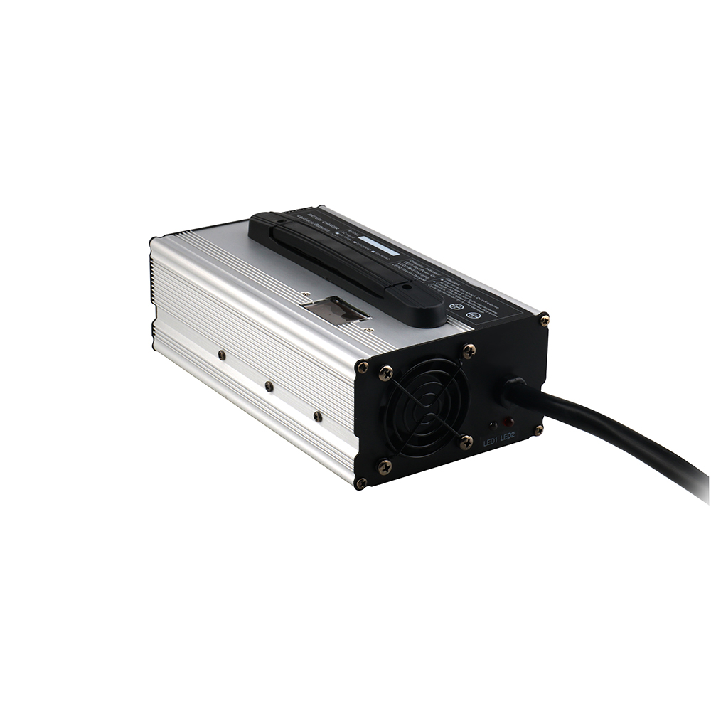 DL900 LiFePO4急速充電器 48V 15A 900 - Chargers のレビューと価格